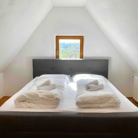 Lägenhet Gemuetliche Landhauswohnung
